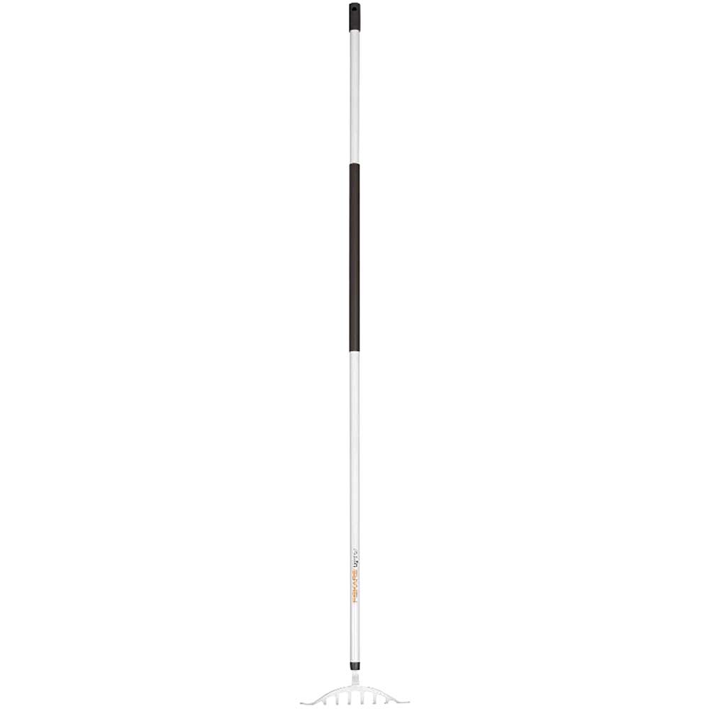 Fiskars Light Rose Rake 160 Metres